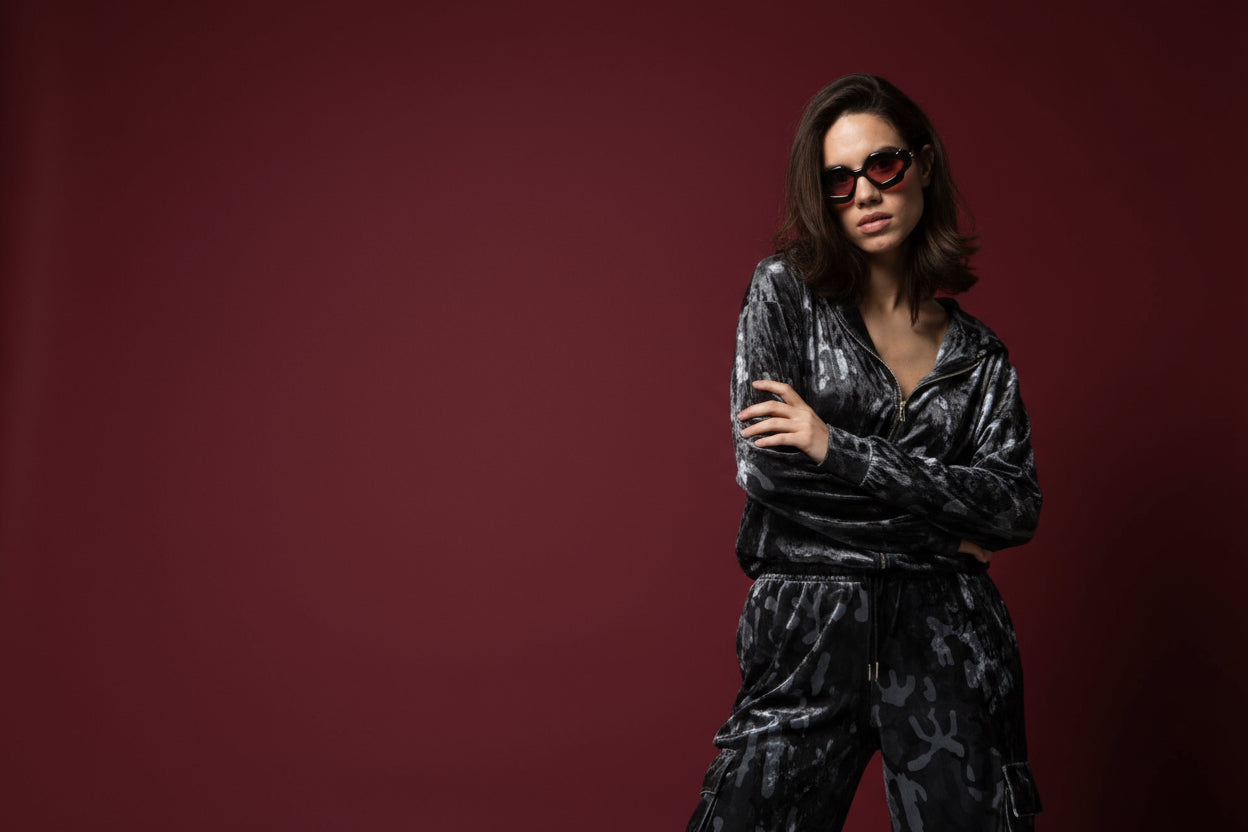 The grey militaire sweatshirt